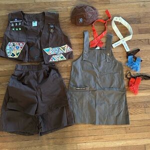LOT of Girl Scouts Brownie Items